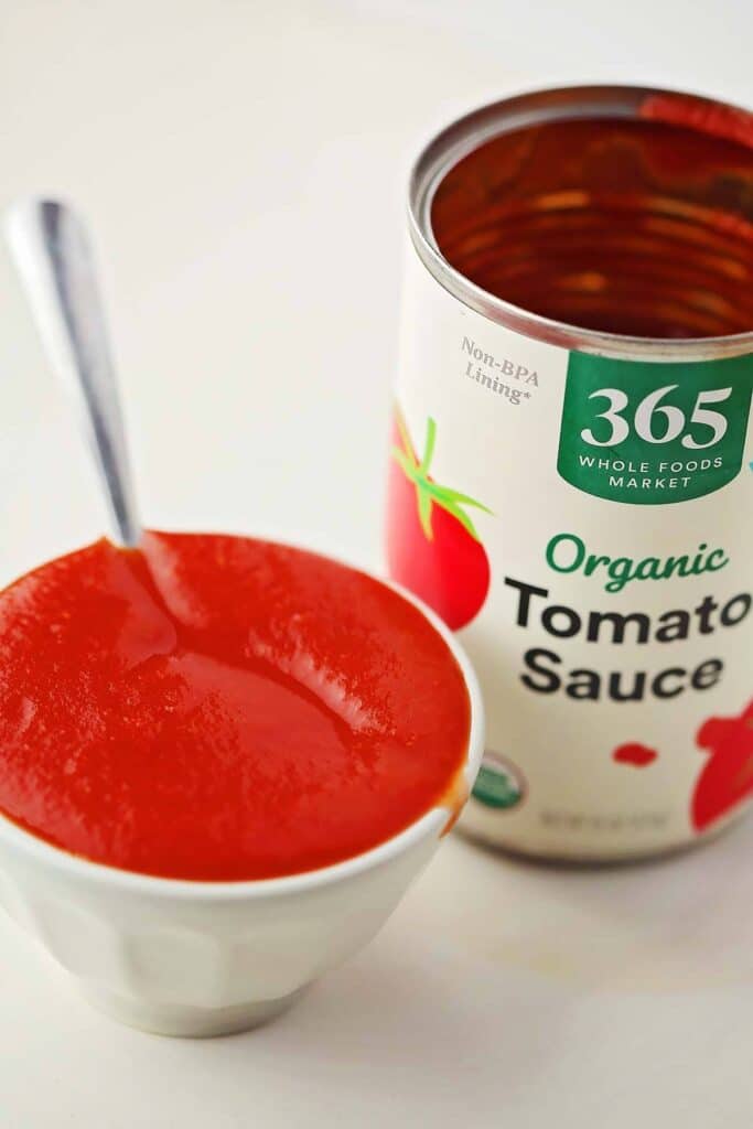 Can labelled tomato sauce. 